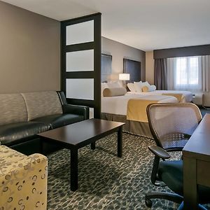 Queen Suite